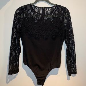 ARITZIA BLACK LACE BODYSUIT